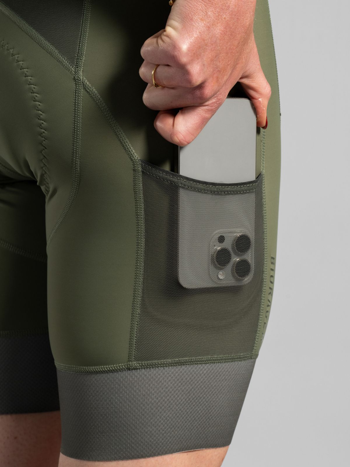 Icon Gravel Women's Bibshorts Thyme Green